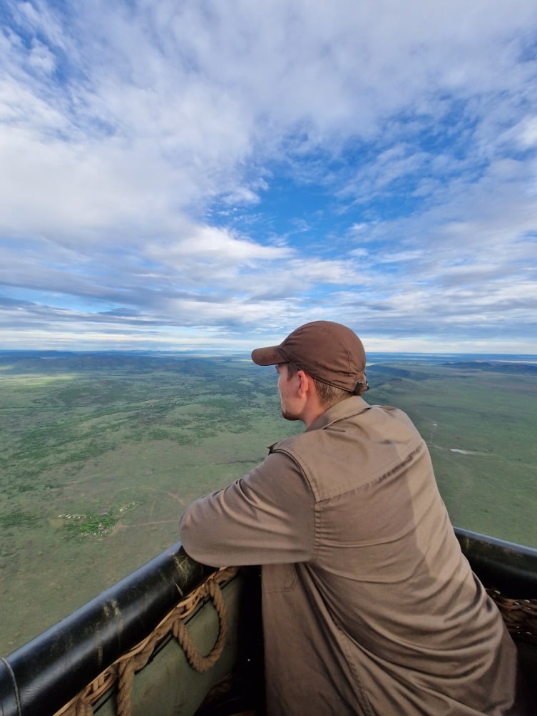 Traveller on a hot air balloon