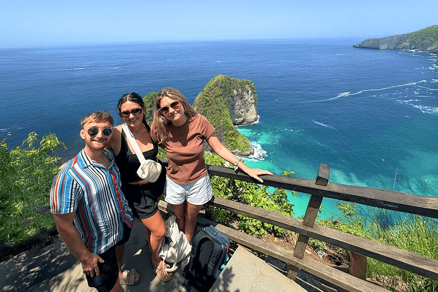 Group of travellers at Nusa Penida viewpoint