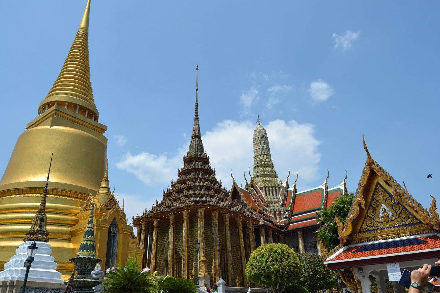 Exp[lore Bangkok's amazing temples!