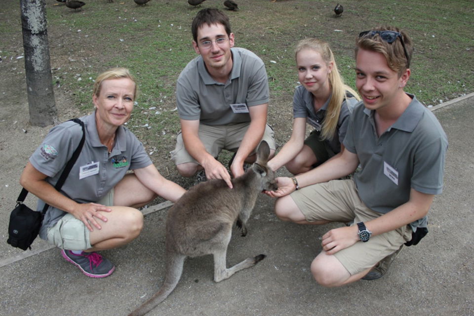 Volunteer with kangaroos in Australia!