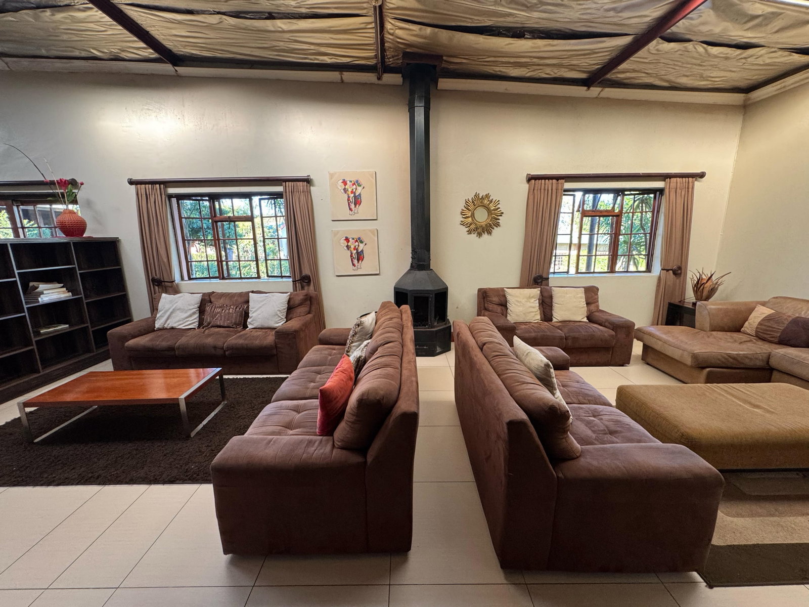 common room in south africa volunteer programme