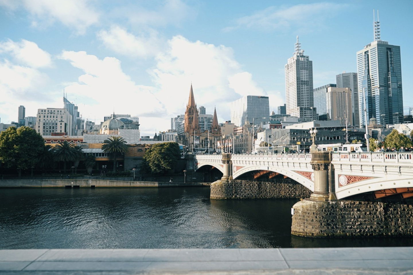 Princes Bridge, Yarra River and a Melbourne Skyline