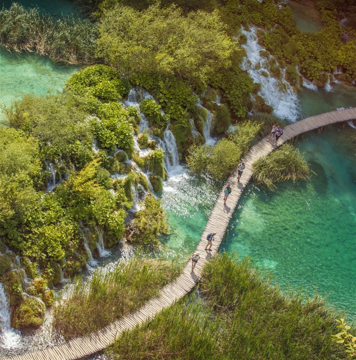 Croatia adventure - Plitvice lake walkway from above
