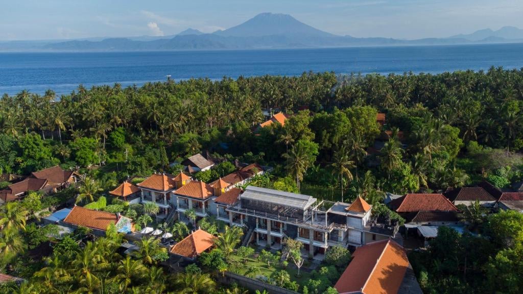 nuse penida accommodation bali indonesia
