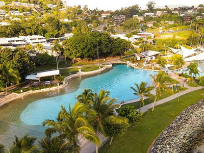 Hostel in Airlie