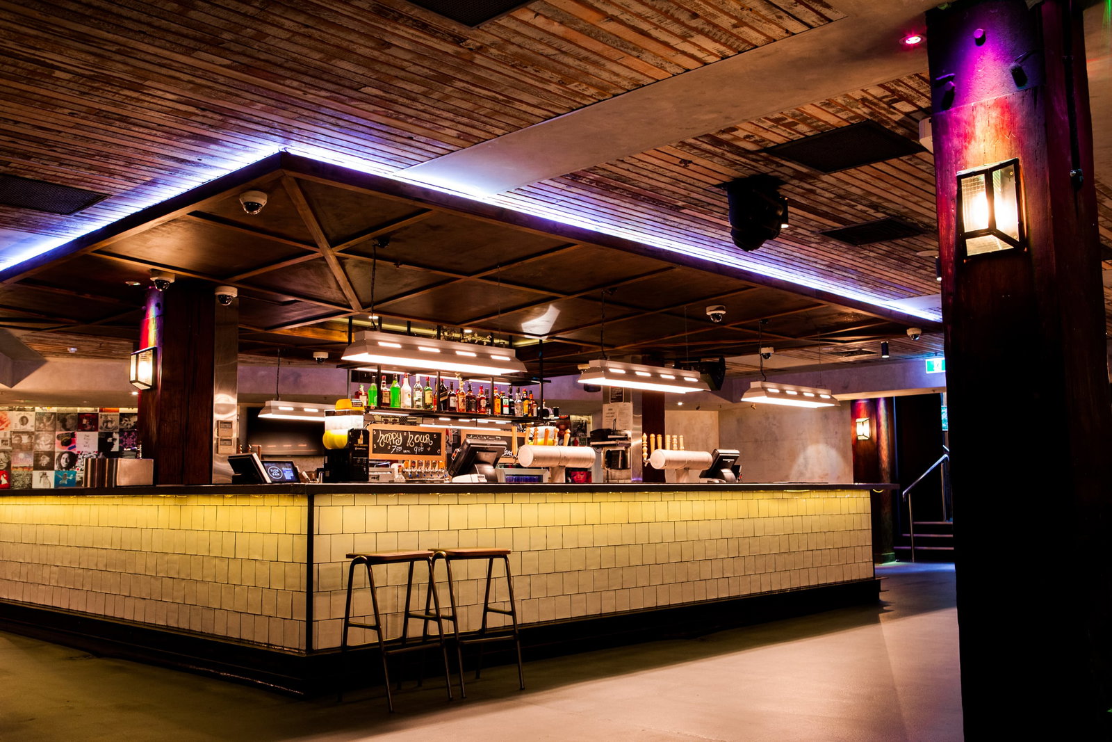 Bar at Sydney hostel
