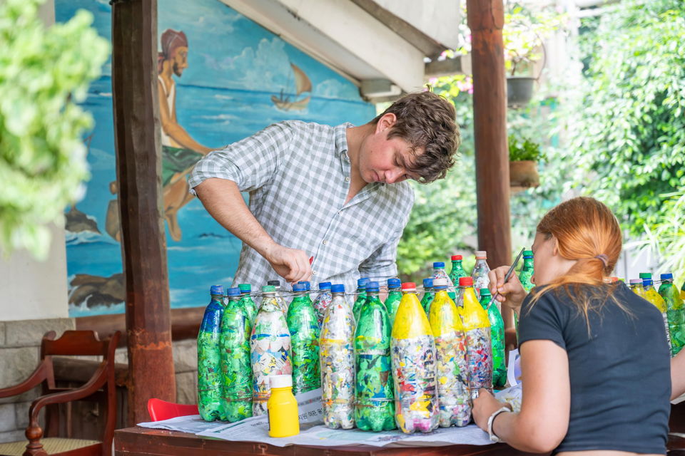 Plastic Bottles Enviromental Conservation Volunteers in Sri Lanka