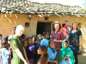 Global Volunteers