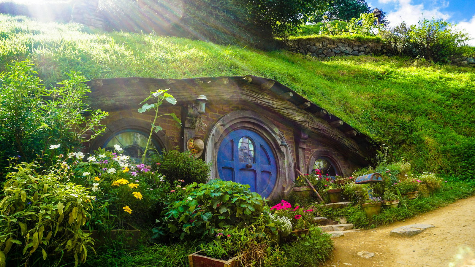 Hobbiton house in New Zealand