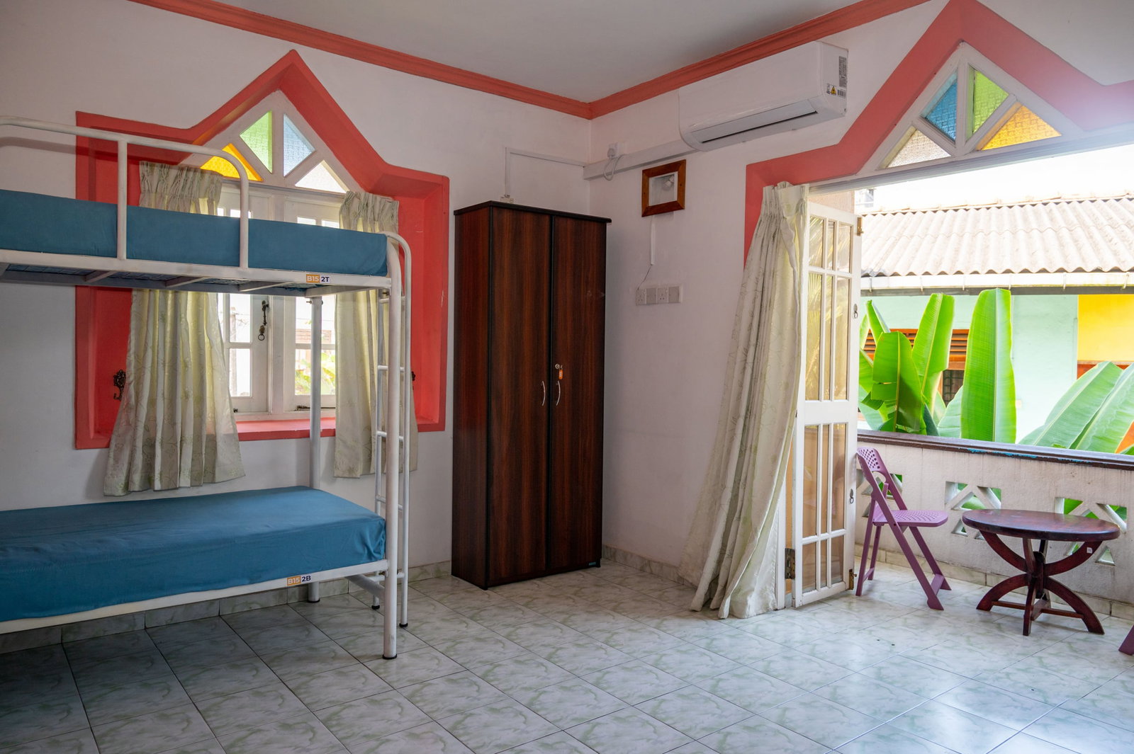 Hostel room in Sri Lanka Accommodation