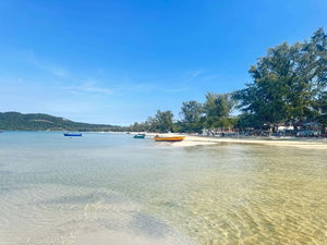 Clear ocean waters and beach at Koh Rong Sanloem in Cambodia