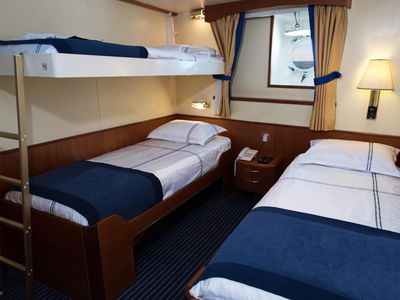 cabin triple room