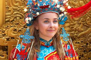 Georgia wearing traditional Chinese clothing