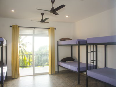 Room with bunkbeds in volunteer house in Sri Lanka Galle