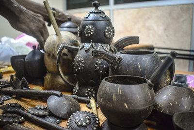 Black ceramic pots made at the Sthree Craft shop 