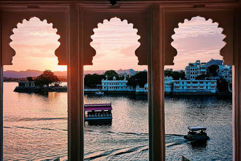 Views on Udaipur lake at sunset